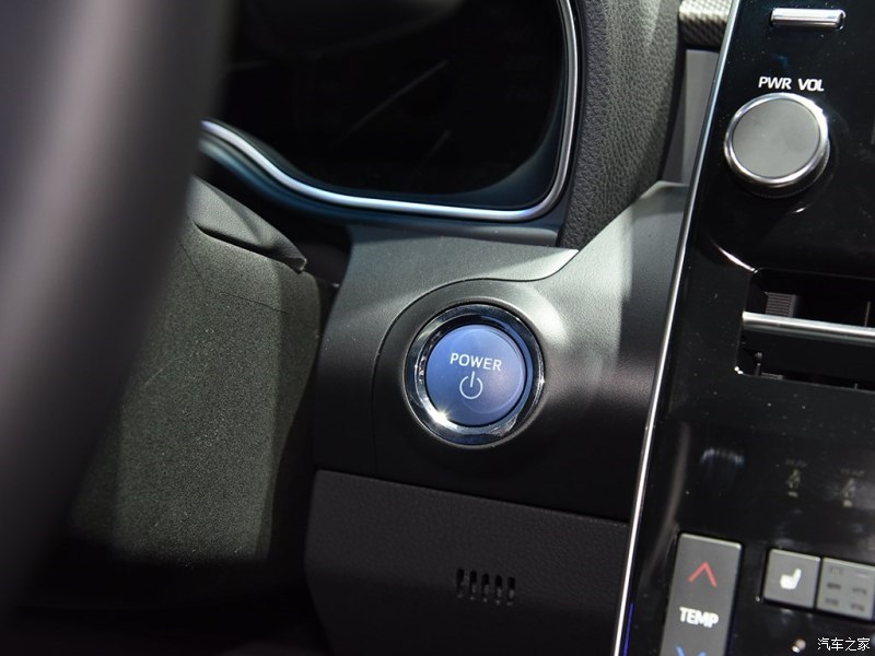 Nút bấm khởi động máy của Toyota Avalon 2019 Nút bấm khởi động máy của Toyota Avalon 2019