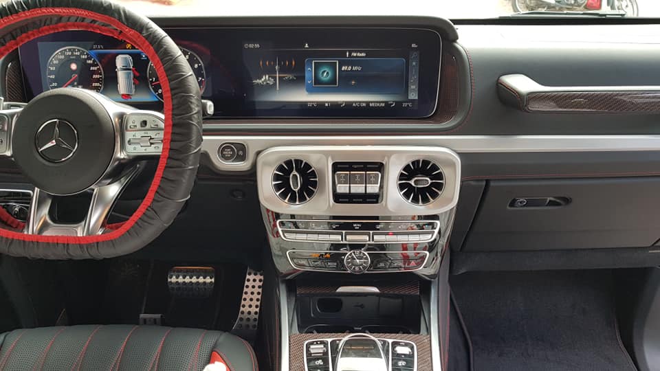 Khoang lái của Mercedes-AMG G63 Edition 1 2019 thứ 3 tại Việt Nam