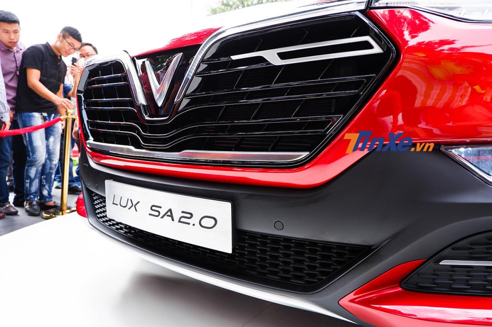 VinFast LUX SA2.0 chính thức được ra mắt Việt Nam, giá đợt 1 là 1,136 tỷ đồng, chưa thuế VinFast LUX SA2.0 chính thức được ra mắt Việt Nam, giá đợt 1 là 1,136 tỷ đồng, chưa thuế