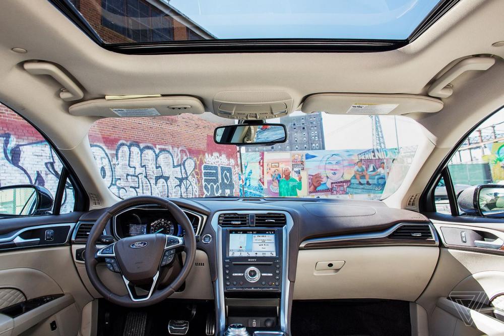 Để chiều lòng khách hàng Trung Quốc, hãng Ford đã gửi đơn xin cấp phép bằng sáng chế cho một quá trình khử mùi mà họ nói là mất nhiều năm nghiên cứu.