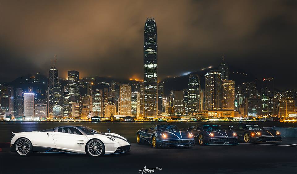 Pagani Huayra mui trần đọ dáng cùng 3 chiếc Pagani Huayra phiên bản rồng Dinastia