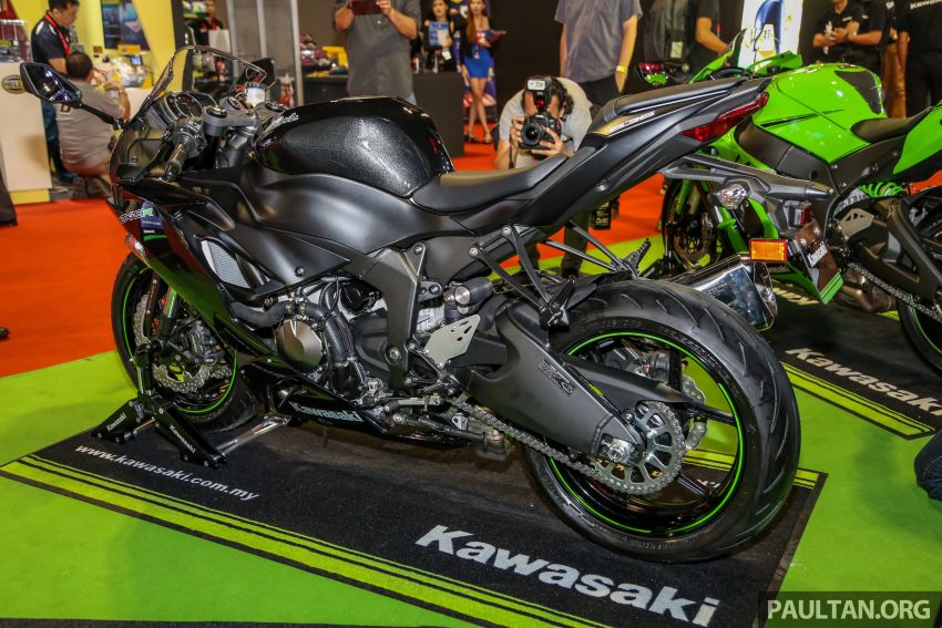 Thiết kế tổng thể của Kawasaki Ninja ZX-6R khá giống với mẫu Ninja 400