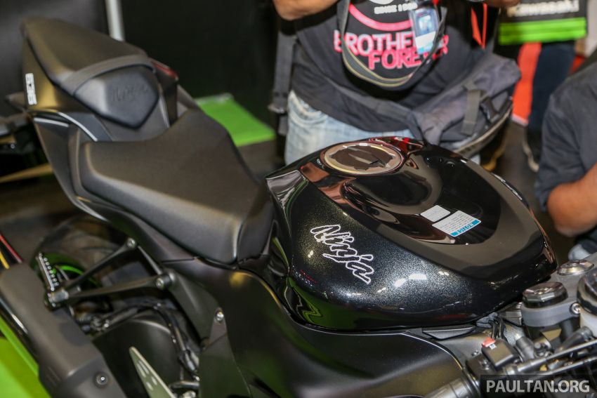 Bình xăng của Kawasaki Ninja ZX-6R