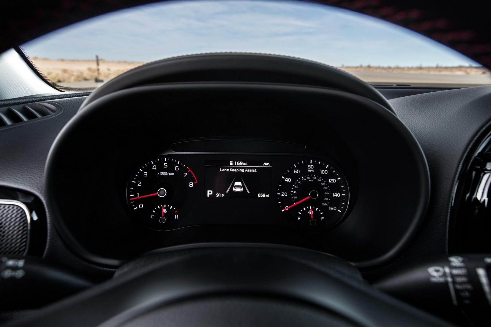 Bảng đồng hồ sau vô lăng của Kia Soul 2020