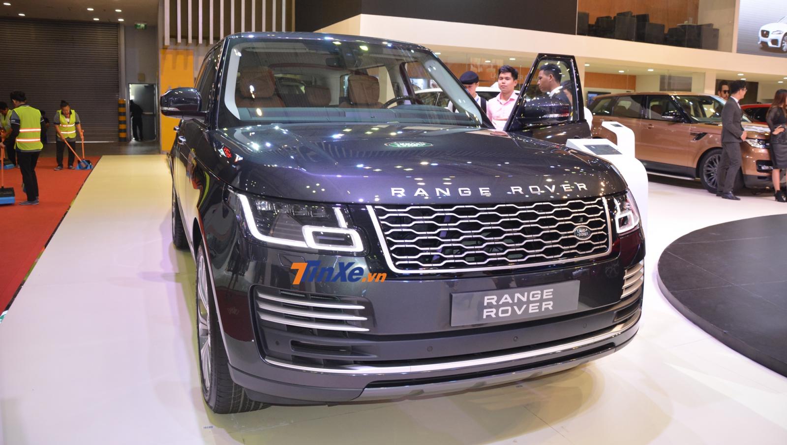  Range Rover Autobiography LWB 2018 chính hãng đầu tiên tại Việt Nam trưng bày ở triển lãm VMS 2018 