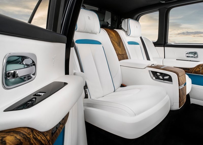 Và đây là option Individual Seat chỉ có 2 ghế thương gia Và đây là option Individual Seat chỉ có 2 ghế thương gia