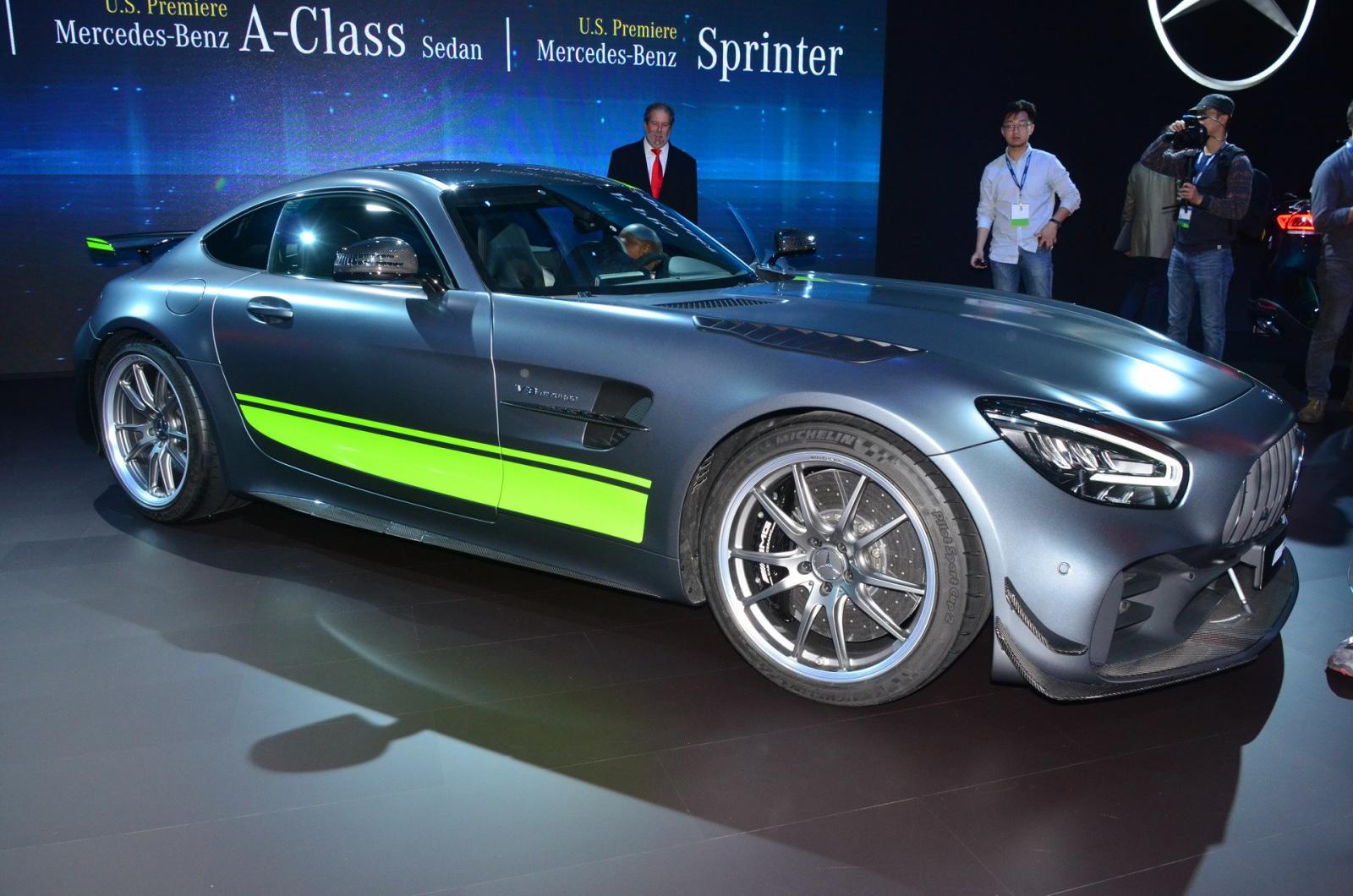 Siêu xe Mercedes-AMG GT R Pro có 4 thay đổi chính là hệ thống treo, trọng lượng, khí động học và thiết kế Siêu xe Mercedes-AMG GT R Pro có 4 thay đổi chính là hệ thống treo, trọng lượng, khí động học và thiết kế