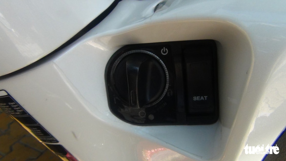 Chìa khóa thông minh được gắn trên xe của anh Nghiêm và một số xe tay ga đời mới hiện nay