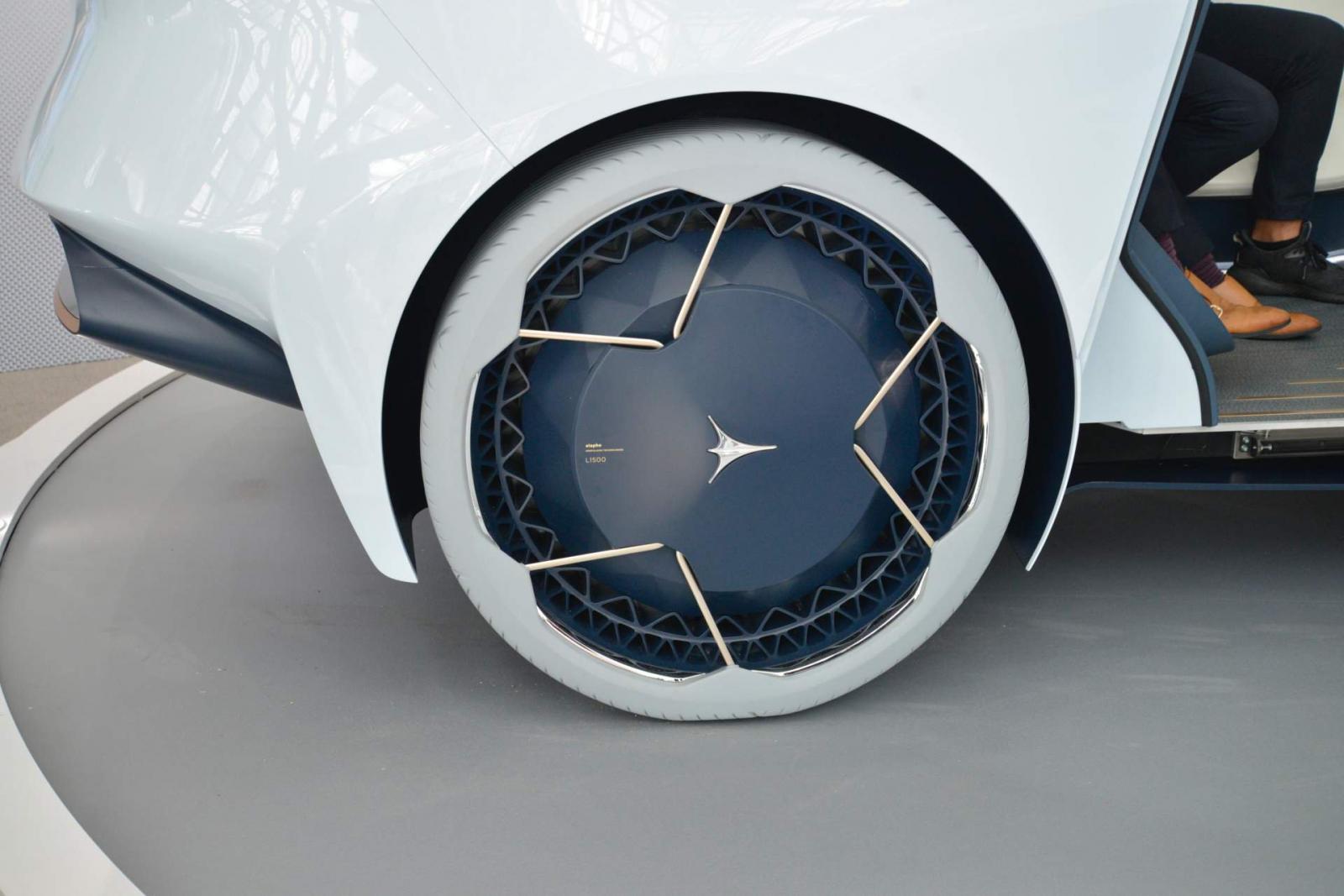 Bánh xe độc nhất vô nhị của Icona Nucleus