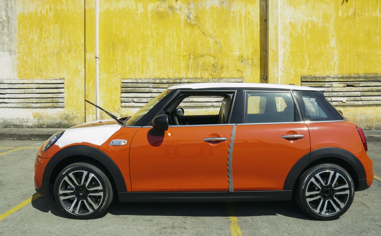 MINI Cooper phiên bản mới đã được nhập khẩu về Việt Nam.