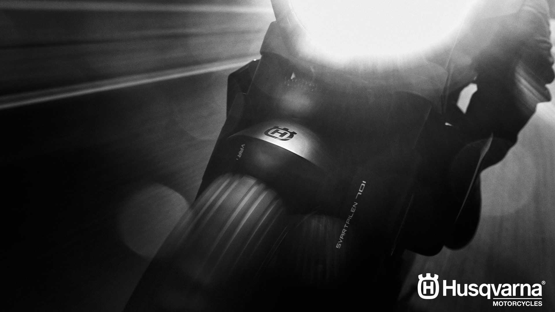 Đèn pha LED trên Svartpilen 701