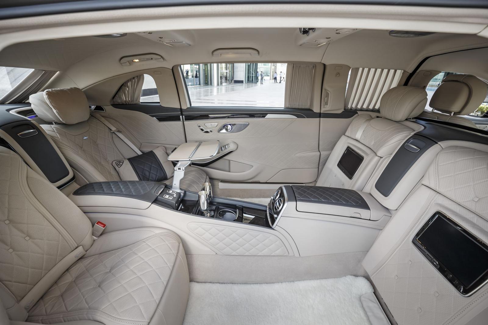 Nội thất siêu xa xỉ của Mercedes-Maybach S600 Pullman