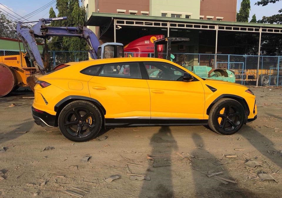 Đây là chiếc siêu SUV Lamborghini Urus thứ 3 và thuộc chiếc đầu tiên do công ty nhập khẩu tư nhân đưa về Việt Nam