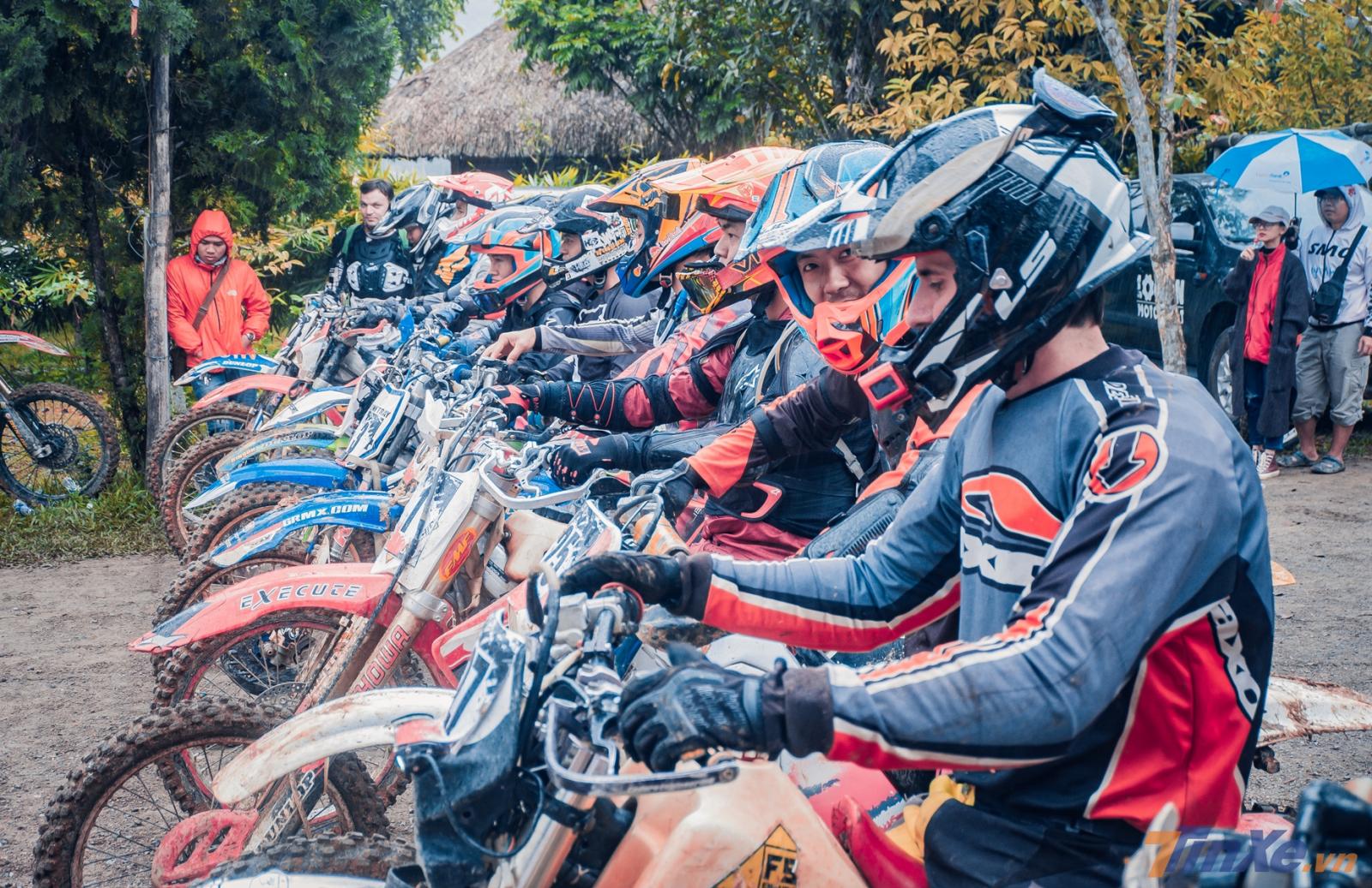 Vòng chung kết là sự hội tụ của 10 vận động viên có thành tích xuất sắc nhất, trong số đó có 2 vận động viên là người nước ngoài có thể hình rất tốt Vòng chung kết là sự hội tụ của 10 vận động viên có thành tích xuất sắc nhất, trong số đó có 2 vận động viên là người nước ngoài có thể hình rất tốt