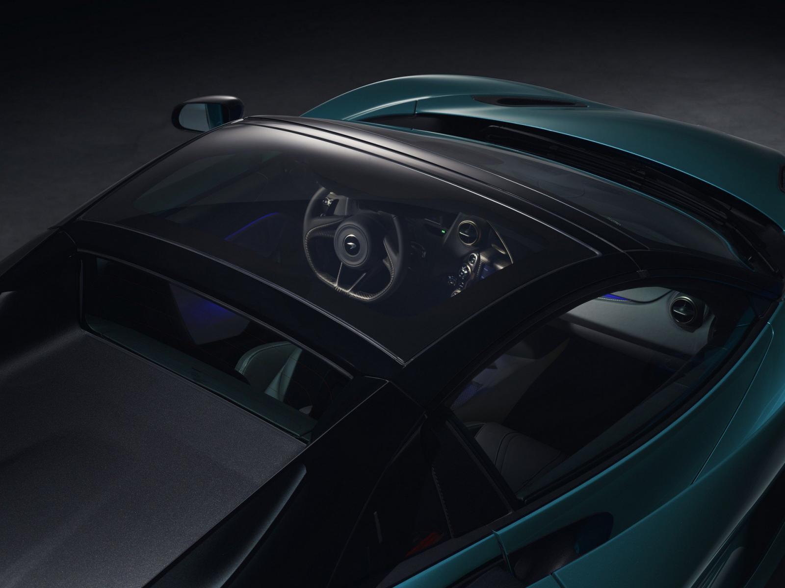 Tấm kính khi chuyển sang trạng thái trong suốt