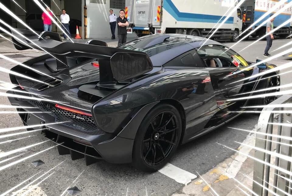 Chiếc xe này bị bắt gặp đỗ trên đường phố của Hương Cảng