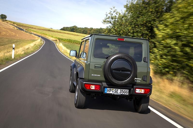 Suzuki Jimny Sierra 2019 cũng được chú ý không kém tại Nhật Bản