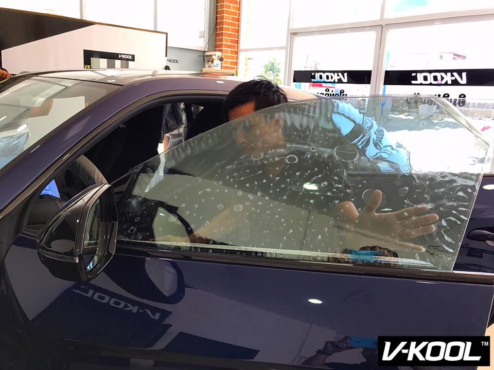 Chiếc Lamborghini Urus đầu tiên đến Lào đã được chủ nhân cho đi làm đẹp