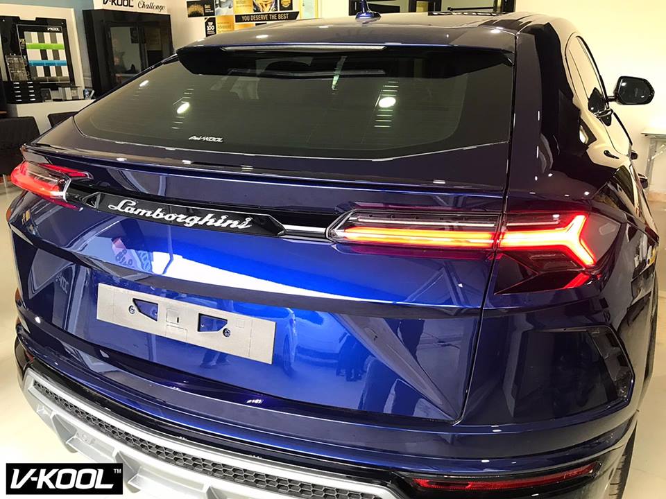 Cụm đèn hậu LED hình chữ Y nằm ngang của Lamborghini Urus