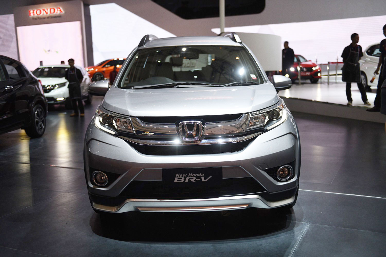 Cận cảnh thiết kế đầu xe của Honda BR-V 2019