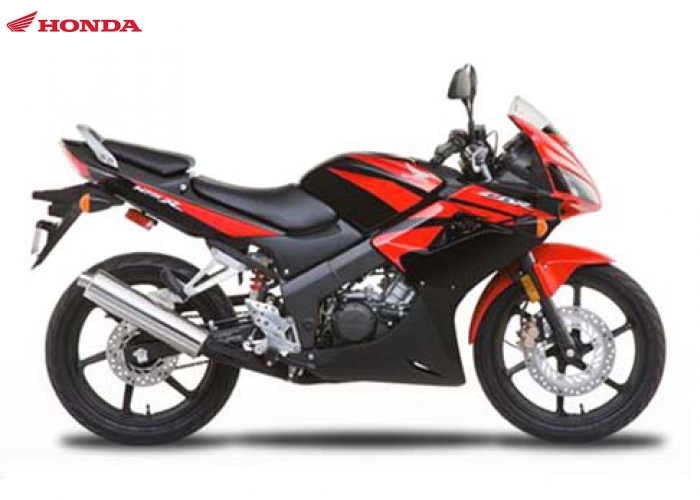Chiếc xe Honda CBR150R đời cũ nguyên bản là chiếc xe khá gọn gàng với kiểu dáng dị Chiếc xe Honda CBR150R đời cũ nguyên bản là chiếc xe khá gọn gàng với kiểu dáng dị