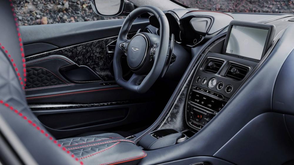 Nội thất bên trong Aston Martin DBS Superleggera 2018