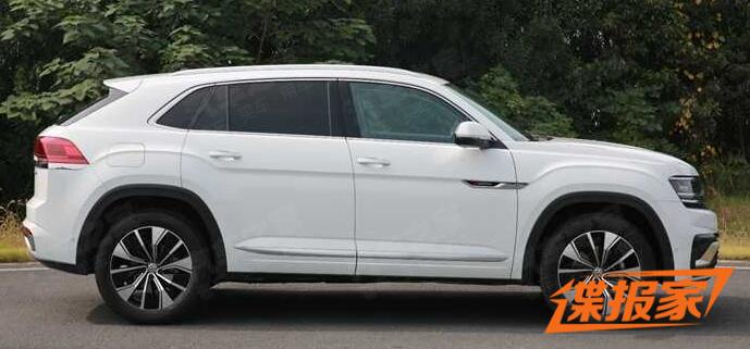 Thiết kế bên sườn của Volkswagen Atlas Cross Sport Thiết kế bên sườn của Volkswagen Atlas Cross Sport