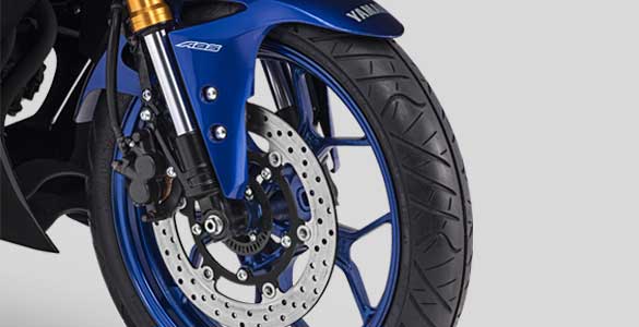 Yamaha R25 2019 được trang bị hệ thống chống bó cứng phanh ABS và phuộc hành trình ngược