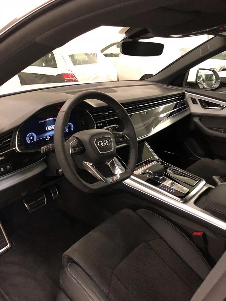 Nội thất Audi Q8 2019 cập bến Campuchia