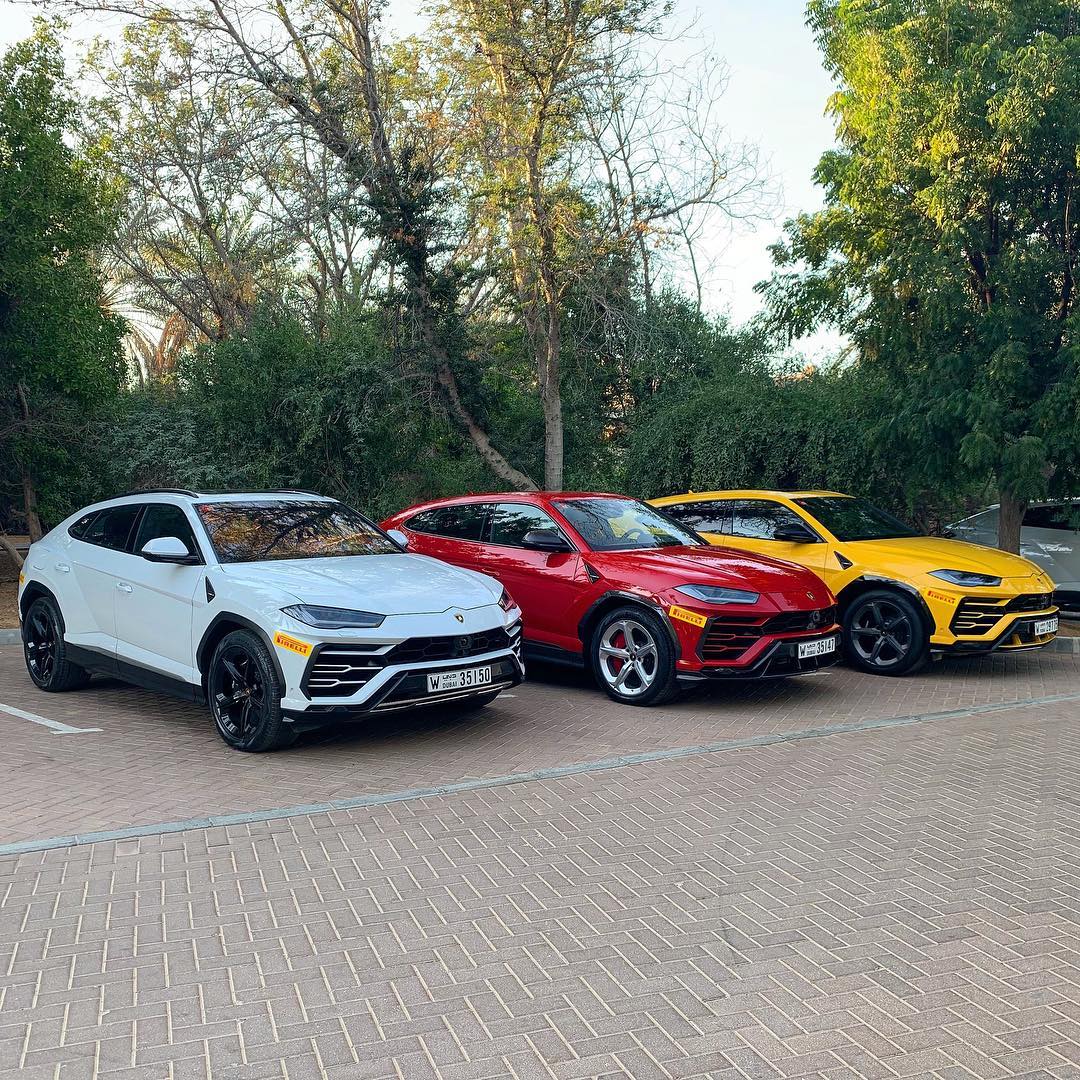 Những chiếc siêu xe Lamborghini Urus đủ màu sắc tham gia chương trình trải nghiệm Lamborghini Esperienza Những chiếc siêu xe Lamborghini Urus đủ màu sắc tham gia chương trình trải nghiệm Lamborghini Esperienza