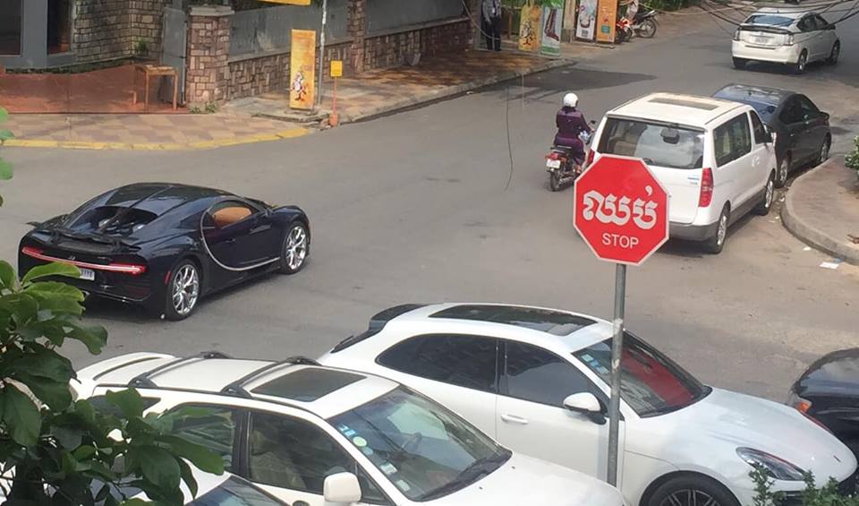 Bugatti Chiron có giá bán khởi điểm 58,2 tỷ đồng