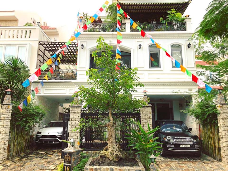 Trong năm 2019 sẽ chứng kiến Minh Nhựa mua nhiều chiếc SUV khủng Trong năm 2019 sẽ chứng kiến Minh Nhựa mua nhiều chiếc SUV khủng