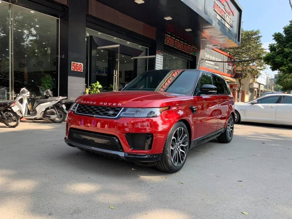 Range Rover Sport HSE đời 2018 đầu tiên Việt Nam