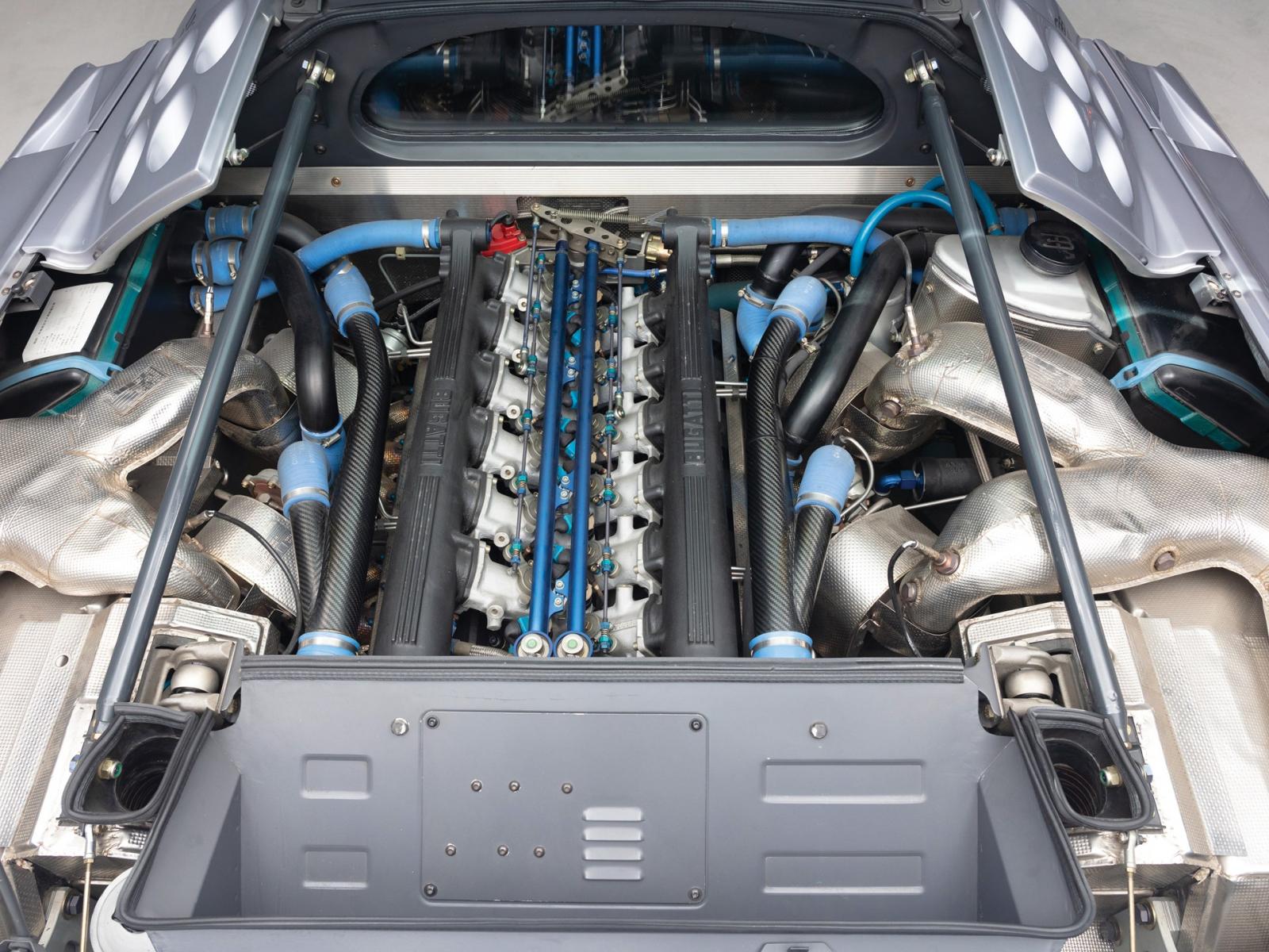 Bugatti EB110 Super Sport được trang bị động cơ V12, dung tích 3.5 lít Bugatti EB110 Super Sport được trang bị động cơ V12, dung tích 3.5 lít