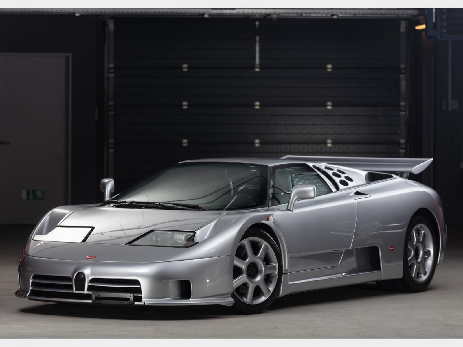 Chỉ có 30 chiếc Bugatti EB110 Super Sport được sản xuất Chỉ có 30 chiếc Bugatti EB110 Super Sport được sản xuất