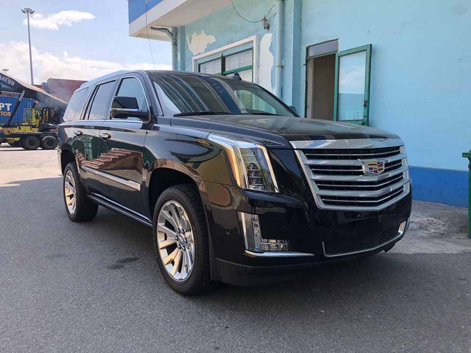Cadillac Escalade bản nâng cấp 2019 đầu tiên về Việt Nam