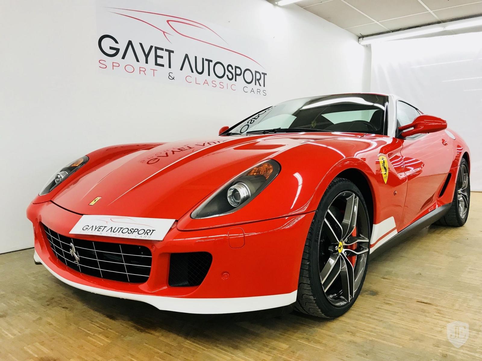 2 trong tổng số 40 chiếc Ferrari 599 GTB 60F1 được sản xuất trên toàn thế giới đang tìm chủ nhân mới