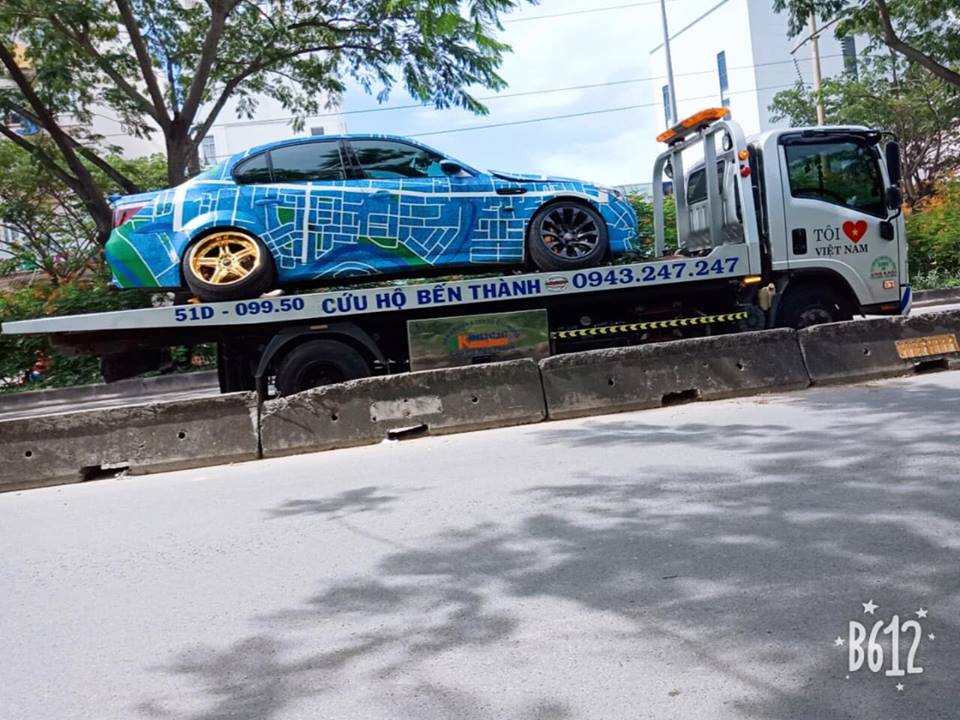 Đây là cách chủ nhân chiếc BMW M5 độ Onikyan của Nhật Bản di chuyển xe xuống đường đua Bình Dương