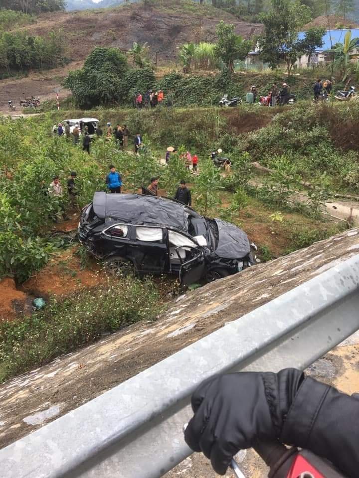 Hiện trường vụ tai nạn nghiêm trọng