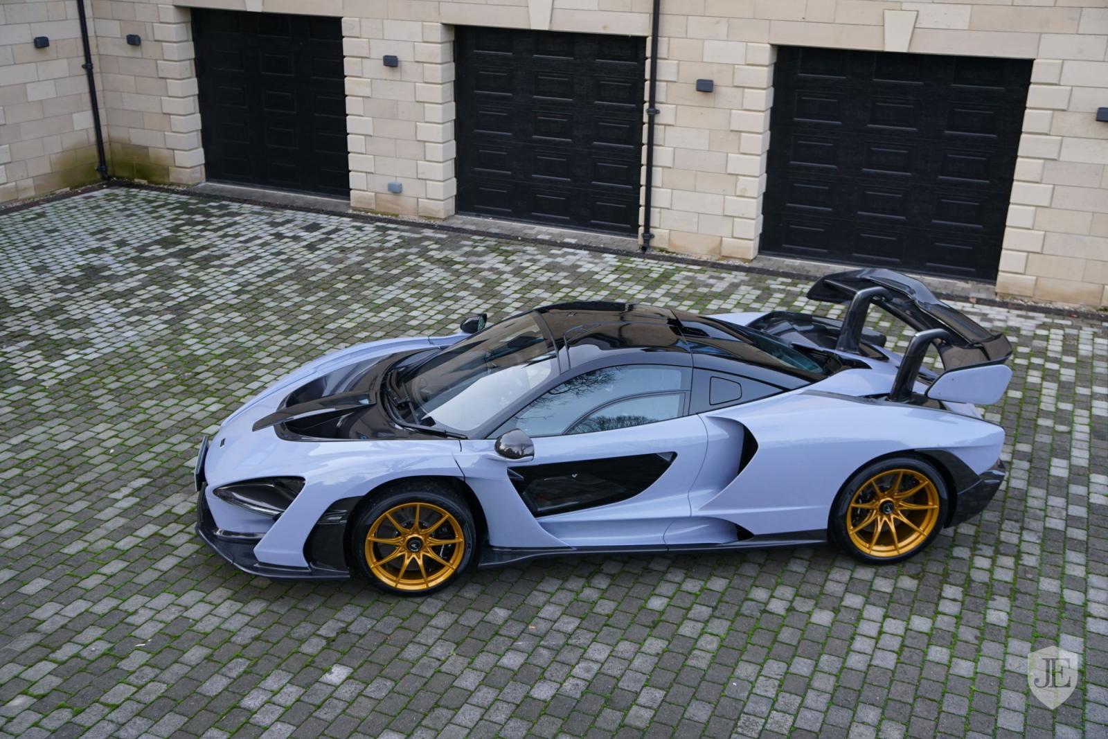 Chỉ mới lăn bánh 22 km, chiếc McLaren Senna này đã nhanh chóng được chủ nhân đẩy đi để tìm người mua mới