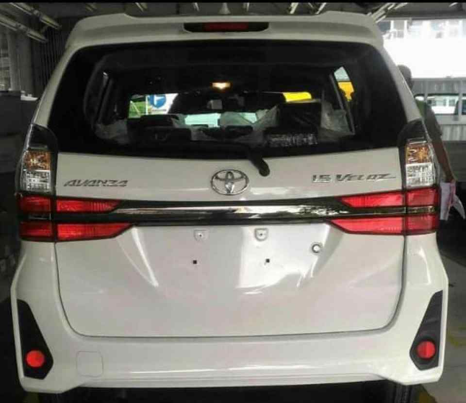 Đuôi xe của Toyota Avanza 2019 cũng được cải tiến thiết kế