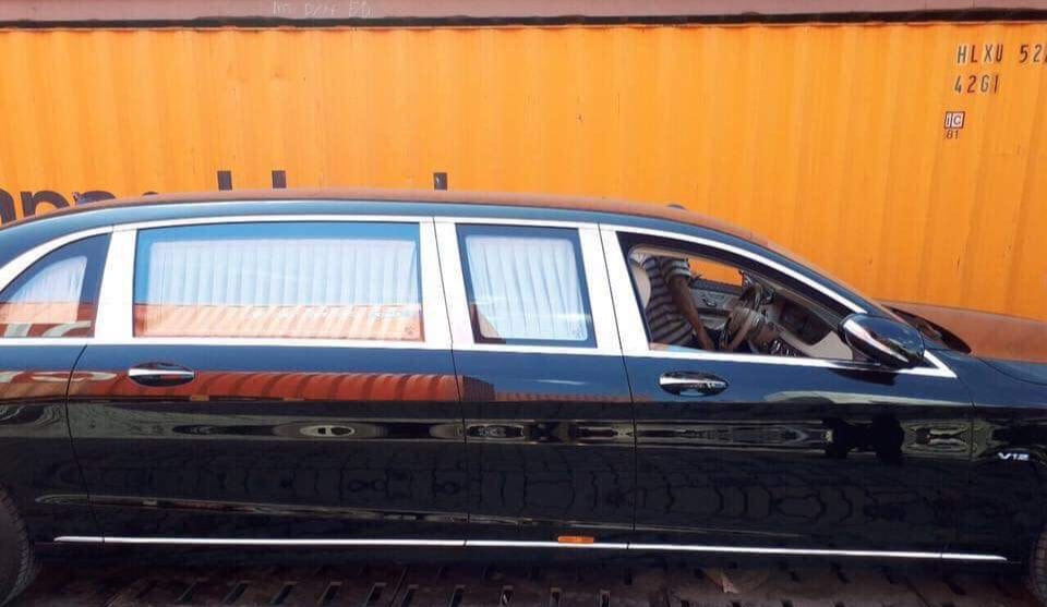 Mercedes-Maybach S600 Pullman có chiều dài lên đến 6,4m Mercedes-Maybach S600 Pullman có chiều dài lên đến 6,4m