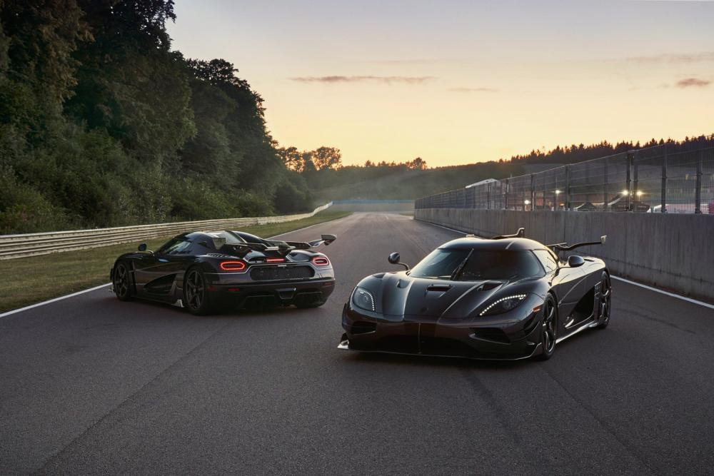 2 trong số 3 chiếc Koenigsegg Agera Final Edition được sản xuất trên toàn thế giới 2 trong số 3 chiếc Koenigsegg Agera Final Edition được sản xuất trên toàn thế giới