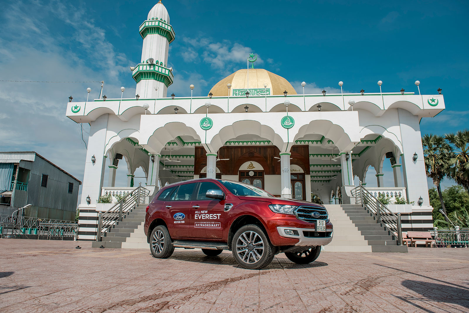 Ford Everest gây bất ngờ với doanh số cao trong tháng 12 Ford Everest gây bất ngờ với doanh số cao trong tháng 12