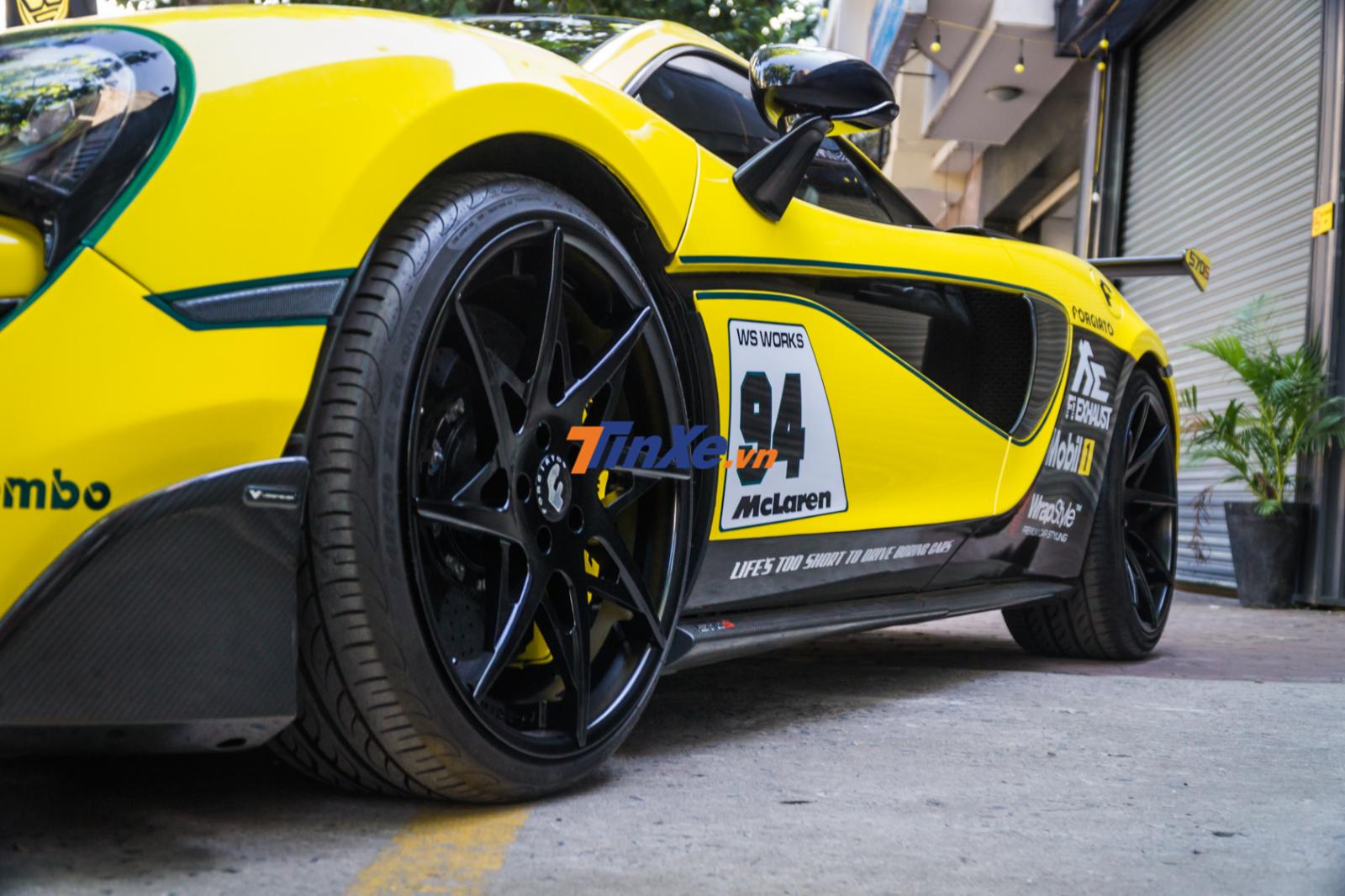 Chỉ với bộ áo mới, chiếc siêu xe McLaren 570S độ độc nhất Việt Nam đã có ngoại hình đầy dữ dằn