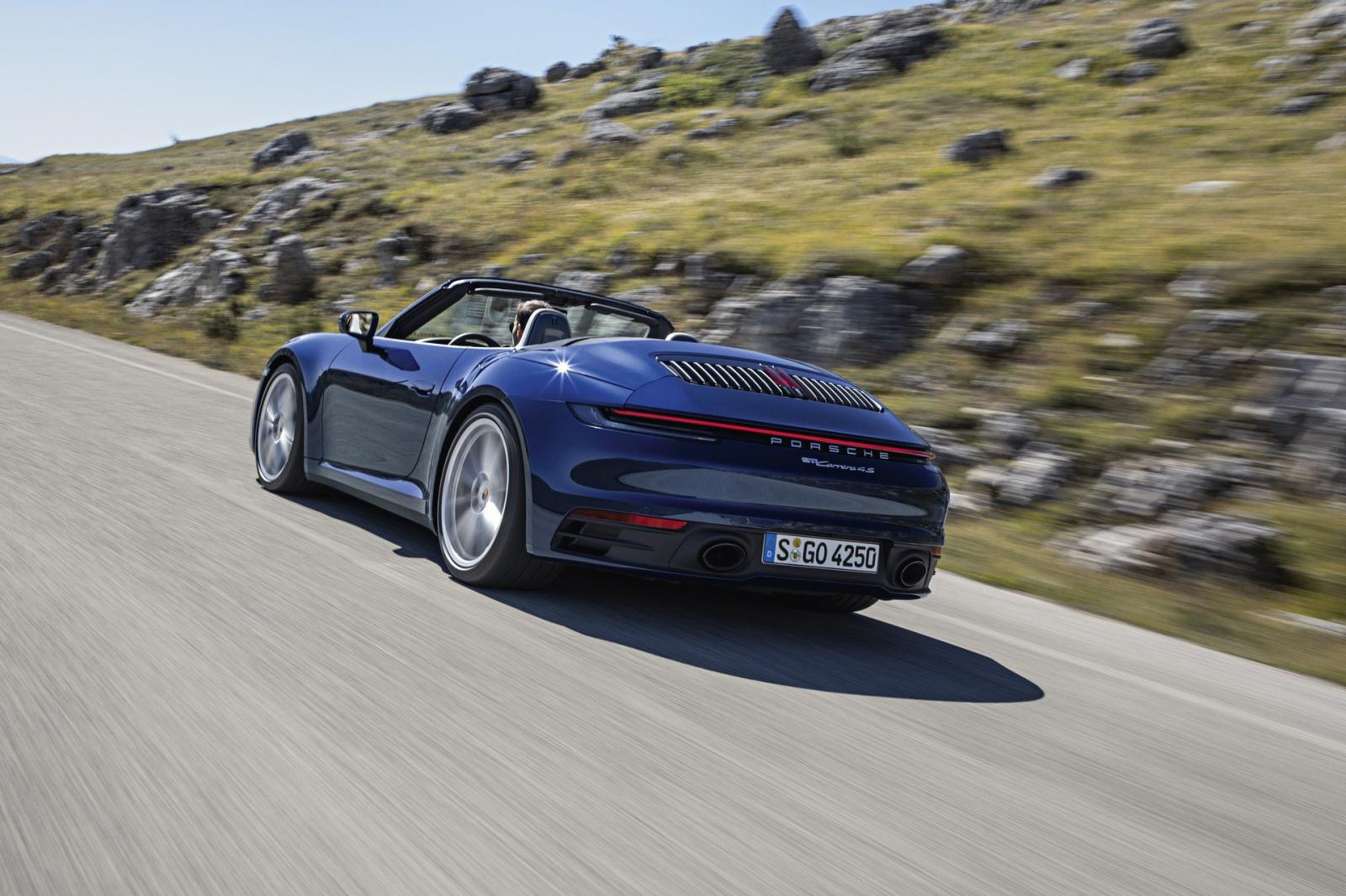 Porsche 911 Cabriolet 2020 có phong cách tương tự bản Coupe