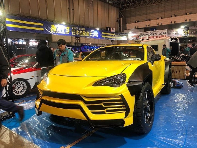 Lamborghini Urus bán tải được trưng bày trong triển lãm Tokyo Auto Salon 2019