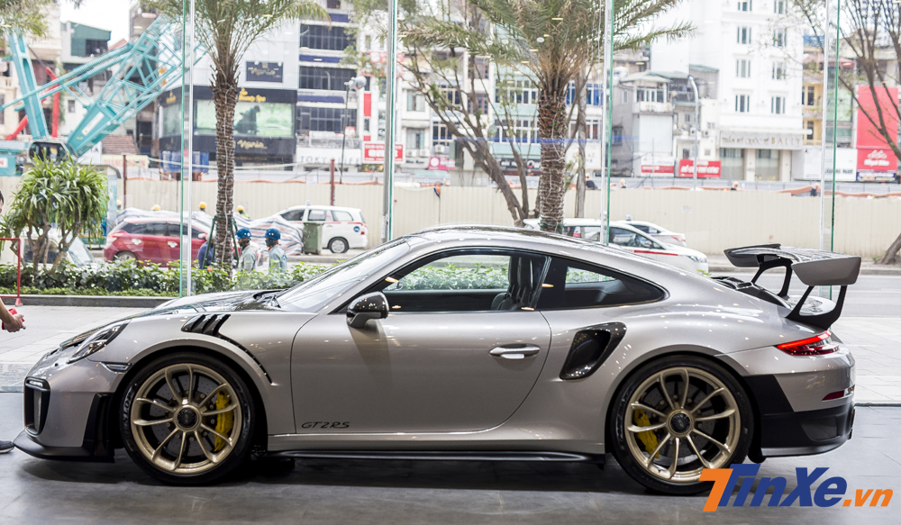 Chỉ số cản gió Cd của Porsche 911 GT2 RS chỉ 0,35 Chỉ số cản gió Cd của Porsche 911 GT2 RS chỉ 0,35