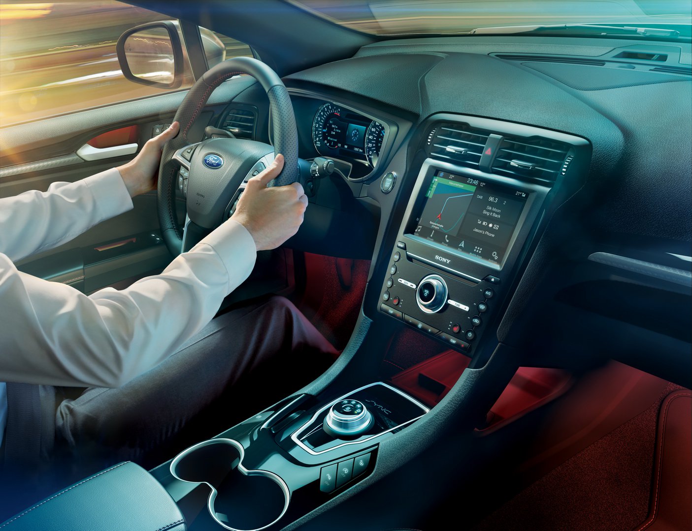 Ford Mondeo 2020 còn được nâng cấp cụm điều khiển trung tâm