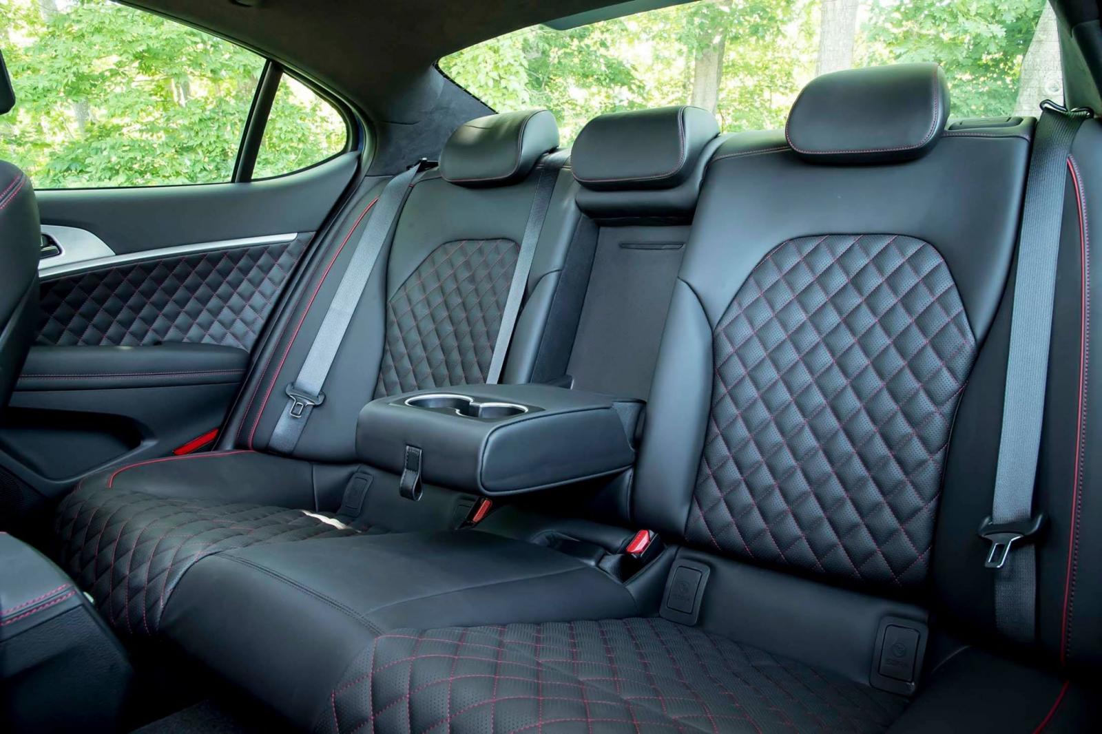 Ghế ngồi phía có thể mang tới sự dễ chịu cho mọi đối tượng